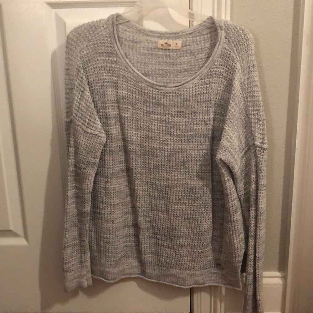 grey hollister sweater